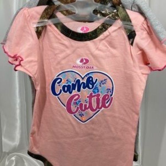 NWT Mossy Oak 3pk Girls Onesie - Picture 2 of 3